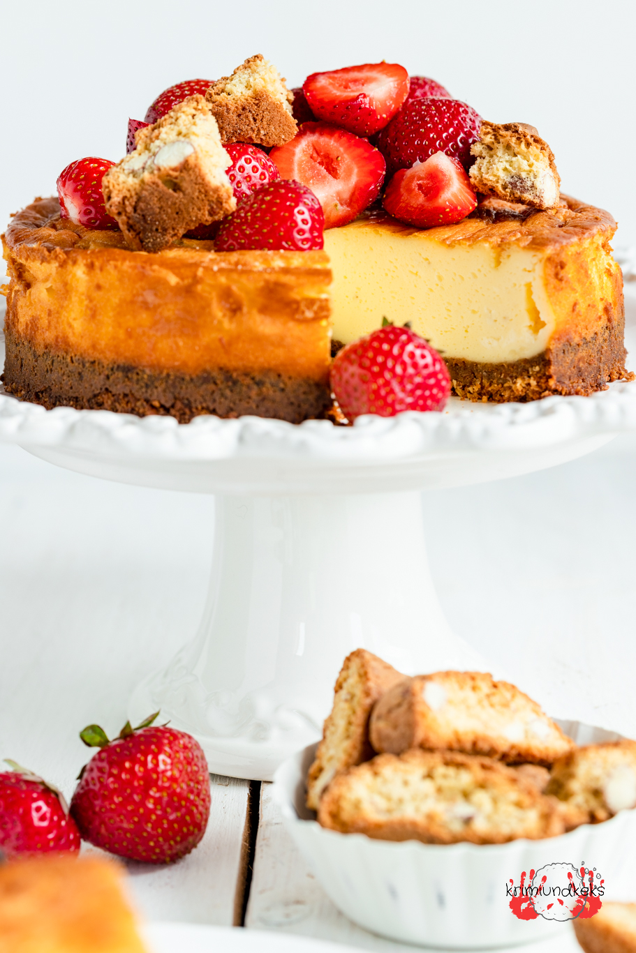ErdbeerCheesecake mit CantucciniBoden