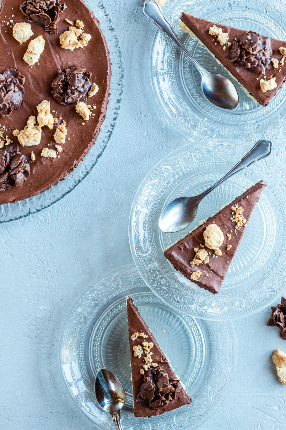 Mousse-au-Chocolat-Torte mit Crunch