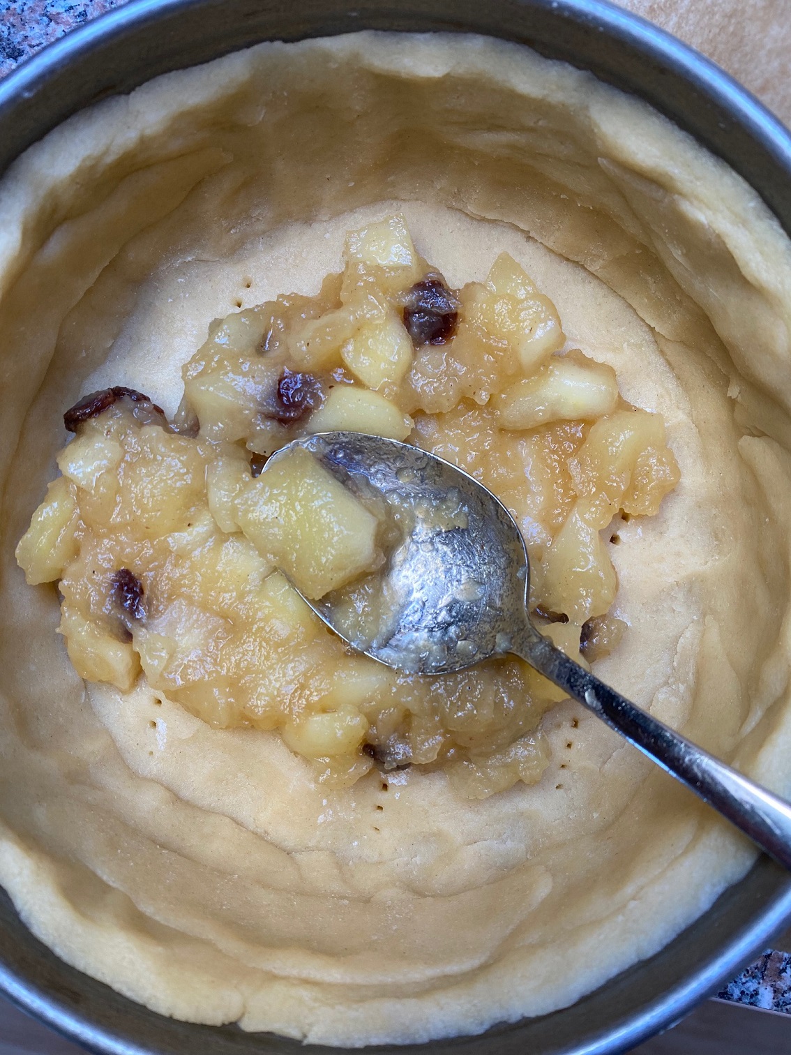 Apfel-Zupfkuchen: Käsekuchen-Klassiker im Herbstoutfit Apfel-Zupfkuchen: Käsekuchen-Klassiker im Herbstoutfit