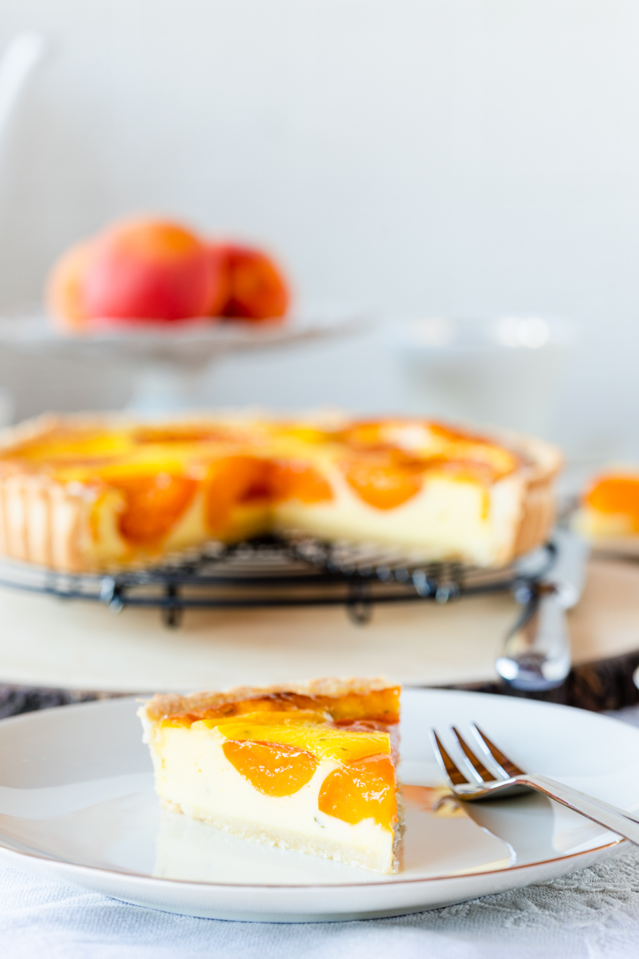 Aprikosen-Tarte mit Rosmarin: Hochsommerlicher Genuss