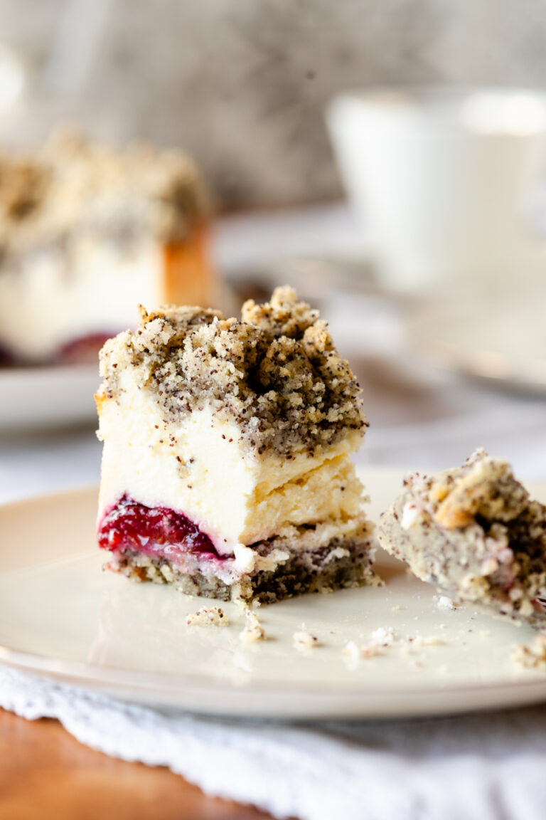Zwetschgen-Käsekuchen mit Mohnstreuseln
