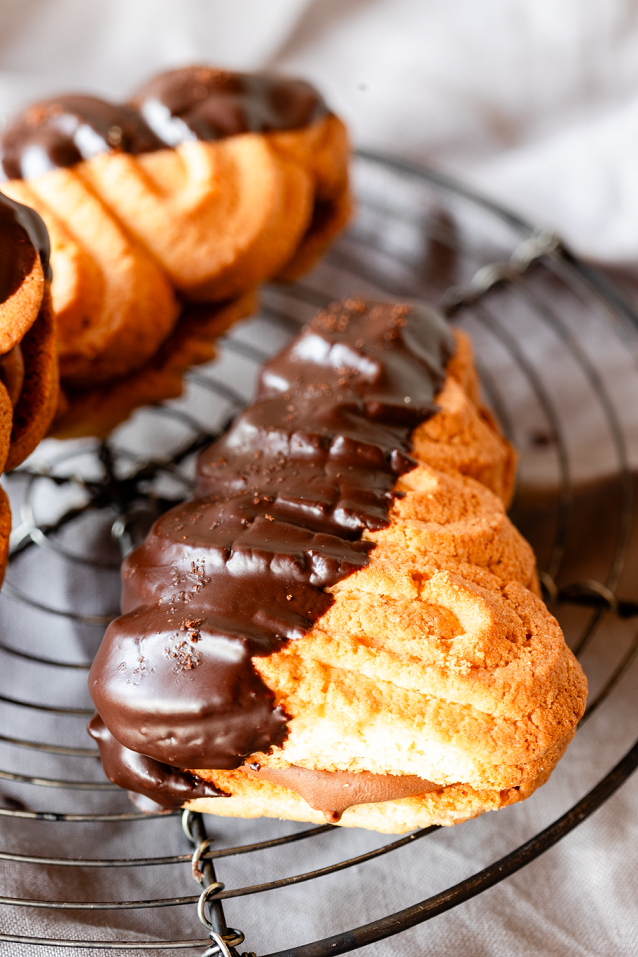 Flammende Herzen krimiundkeks Nugat Kaffee Spritzgebäck Rührteig